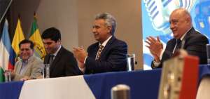 El Primer y Segundo Mandatario participaron ayer en Machala, provincia de El Oro, en la ceremonia por los 90 a&ntilde;os de la radiodifusi&oacute;n ecuatoriana.