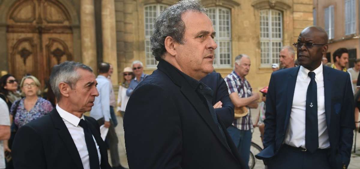 Platini desea la desaparici&oacute;n de la Comisi&oacute;n de &Eacute;tica de la FIFA
