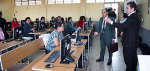 En el Colegio Central T&eacute;cnico se realizaron las primeras evaluaciones a docentes de diversas especialidades.