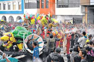 Los carchenses, como en a&ntilde;os anteriores, quieren desterrar la violencia en los festejos.