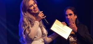 La cantante guayaquile&ntilde;a ha logrado varios premios internacionales en su carrera.