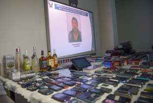 Polic&iacute;a cumple controles de cachiner&iacute;as en Quito y en Pifo