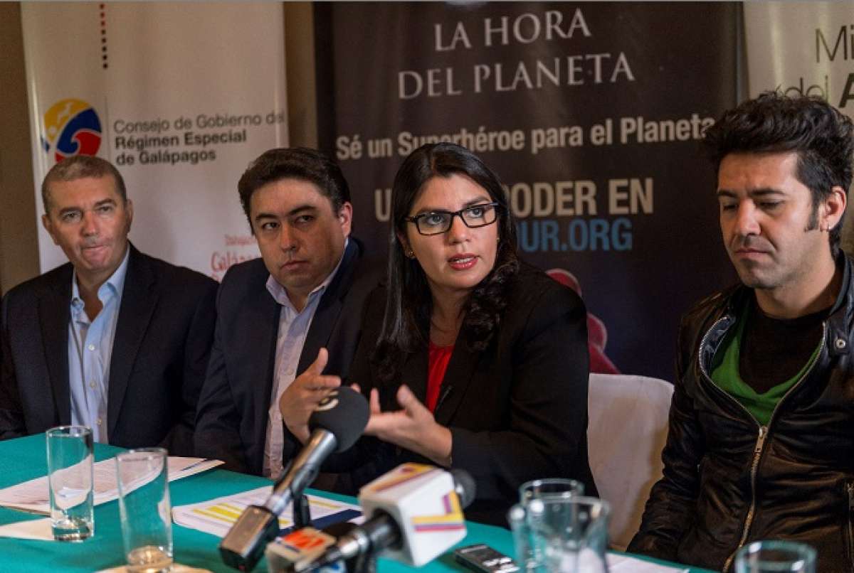El Ministerio de Ambiente,  el Consejo de Gobierno de Gal&aacute;pagos y la WWF se unen a la campa&ntilde;a de reducci&oacute;n de pl&aacute;sticos en las Islas Gal&aacute;pagos.  Foto: Fernando Sandoval/El Tel&eacute;grafo