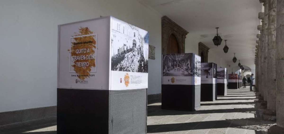 Desde las 09:00 hasta las 19:30, los visitantes podr&aacute;n disfrutar de la exposici&oacute;n 'Quito a trav&eacute;s del Tiempo'.