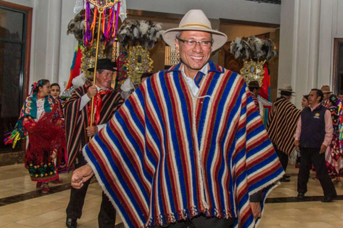 Jorge Glas es declarado prioste mayor de la fiesta del Corpus Christi