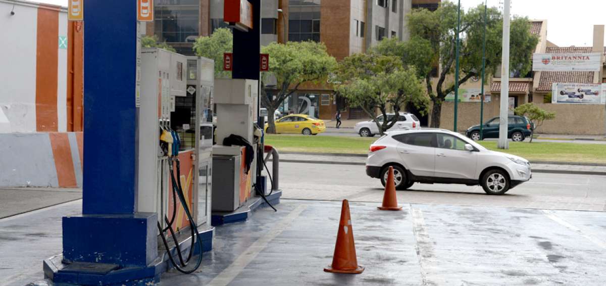 Hasta el mediod&iacute;a de este mi&eacute;rcoles 18 de julio no se hab&iacute;a solucionado en su totalidad la falta de gasolina en Cuenca. Los tanqueros a&uacute;n llegaban desde La Troncal.