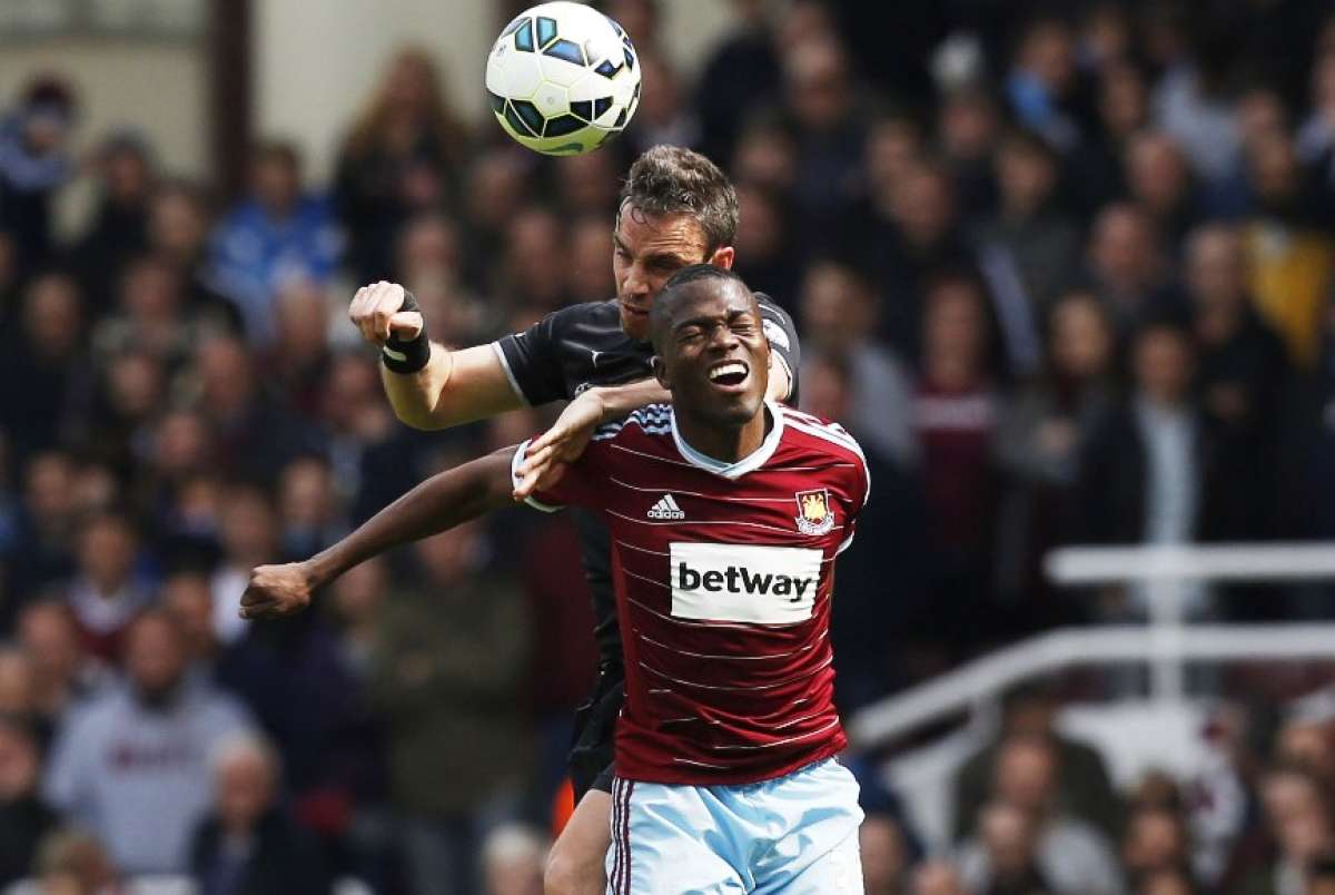 El atacante &lsquo;tricolor&rsquo; fue reemplazado a los 82 minutos por el delantero central ingl&eacute;s Carlton Cole. Foto: Agencia AFP