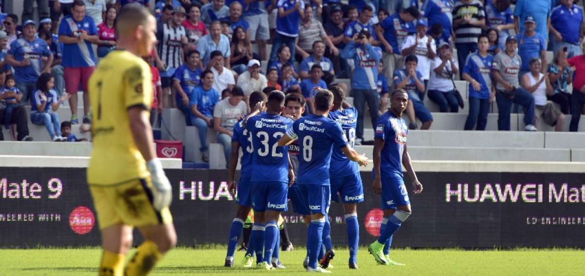 Emelec comparte la punta con el Delf&iacute;n
