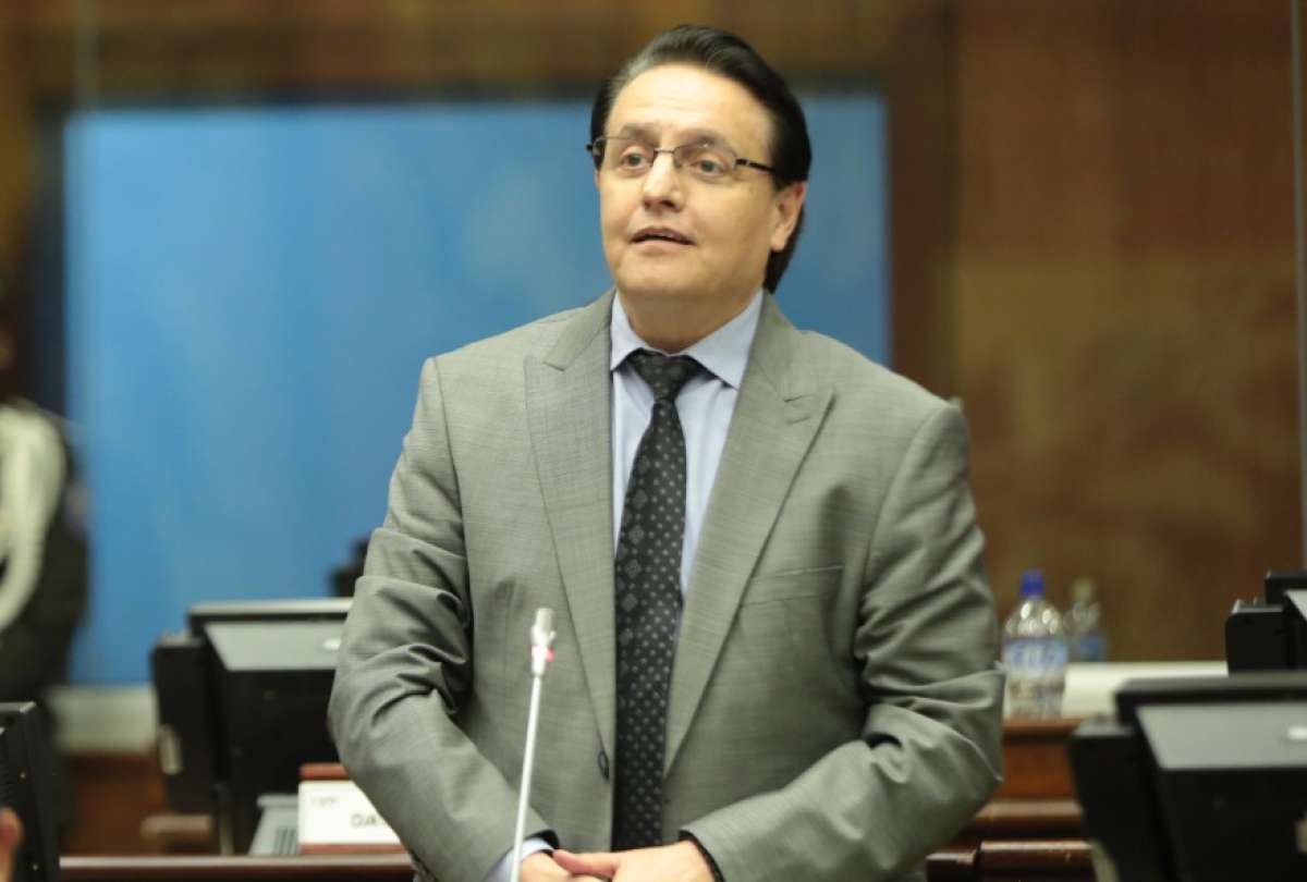 El asambleísta Fernando Villavicencio fue suspendido en la Asamblea por 31 días. 