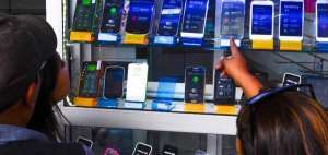 Las nuevas condiciones para importar celulares fueron aprobadas en la sesi&oacute;n del Comex del 30 de diciembre.
