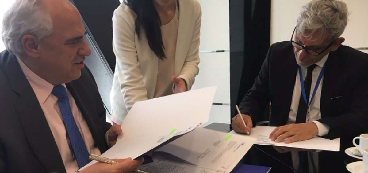 Contrato suscrito por Ernesto Samper y Freddy &Aacute;lvarez permitir&aacute; medir la educaci&oacute;n en Am&eacute;rica del Sur.