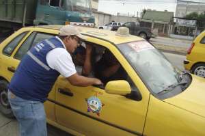 112 multados por no usar tax&iacute;metro