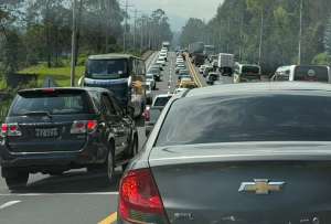 Carnaval arranca con caos vial: demoras en la Al&oacute;ag&ndash;Santo Domingo y rutas con novedades en varias provincias