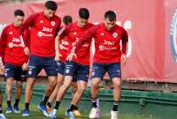 La selección chilena tiene muchos problemas antes del viaje a Ecuador