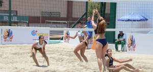 Los partidos del torneo de menores se realizaron en las canchas de voleibol de arena del Complejo California, en Portoviejo (Manab&iacute;).