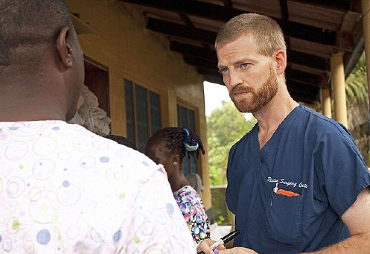 El doctor Kent Brantly fue tratado con suero experimental. Foto: AFP
