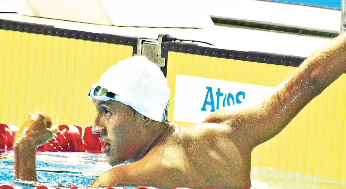El nadador con discapacidad intelectual, Byron Chiliquinga, ser&aacute; galardonado por ganar una medalla de oro durante un torneo internacional en M&eacute;xico. Foto: Comit&eacute; Paral&iacute;mpico Ecuatoriano