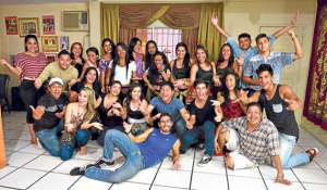 40 artistas estar&aacute;n en escenario. De ellos 11 ser&aacute;n personajes. En el elenco tambi&eacute;n est&aacute;n 7 bailarines de hip hop. Foto: Eduardo Escobar / El Tel&eacute;grafo