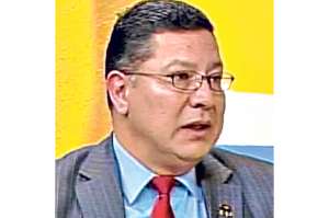 Los sindicatos de oposici&oacute;n se unen a protestas de la derecha