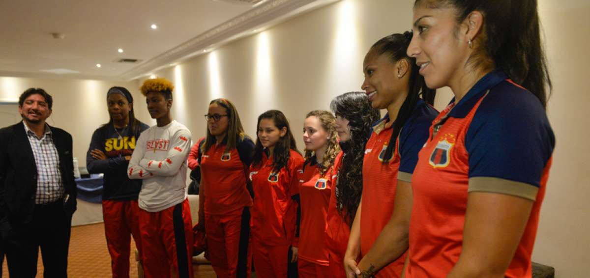 La plantilla femenina del cuadro &lsquo;azulgrana&rsquo; fue presentada el jueves pasado en el hotel Mercure Alameda.    