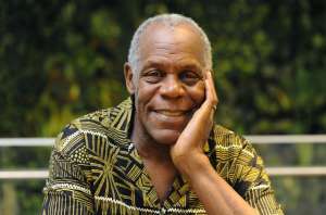 Danny Glover celebra avances del cine sudafricano