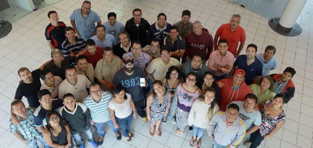 Detr&aacute;s de cada propuesta gr&aacute;fica se encuentra el equipo de periodistas, ilustradores, fot&oacute;grafos, dise&ntilde;adores, correctores e ingenieros  inform&aacute;ticos que conforman Diario EL TEL&Eacute;GRAFO. Cada uno de ellos ajusta los detalles para ofrecer un producto de calidad a nuestros lectores. 