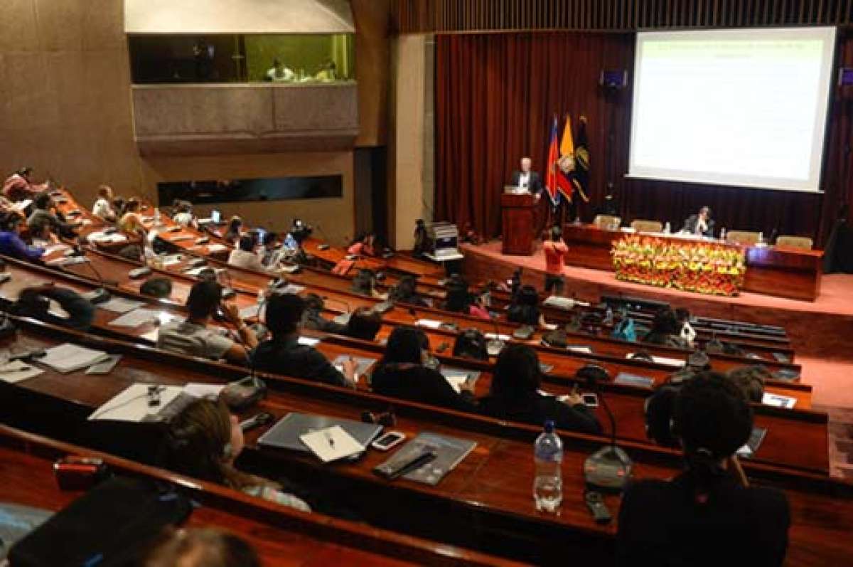Cada una de las 5 conferencias magistrales dur&oacute; una hora y media. Tambi&eacute;n hubo paneles sobre saberes ancestrales y conocimiento. Foto: &Aacute;lvaro P&eacute;rez/ El Tel&eacute;grafo