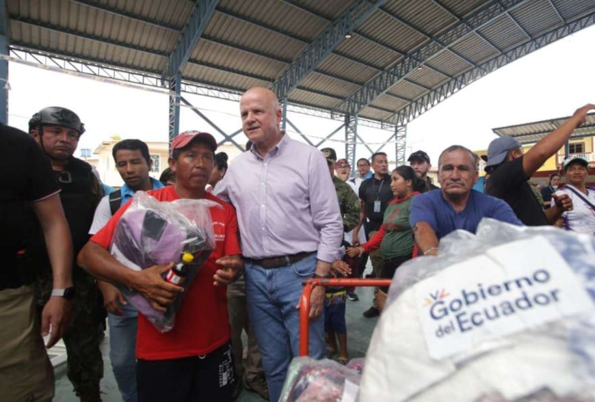 Autoridades recorrieron la isla Puná, en Guayas, tras el terremoto del pasado sábado