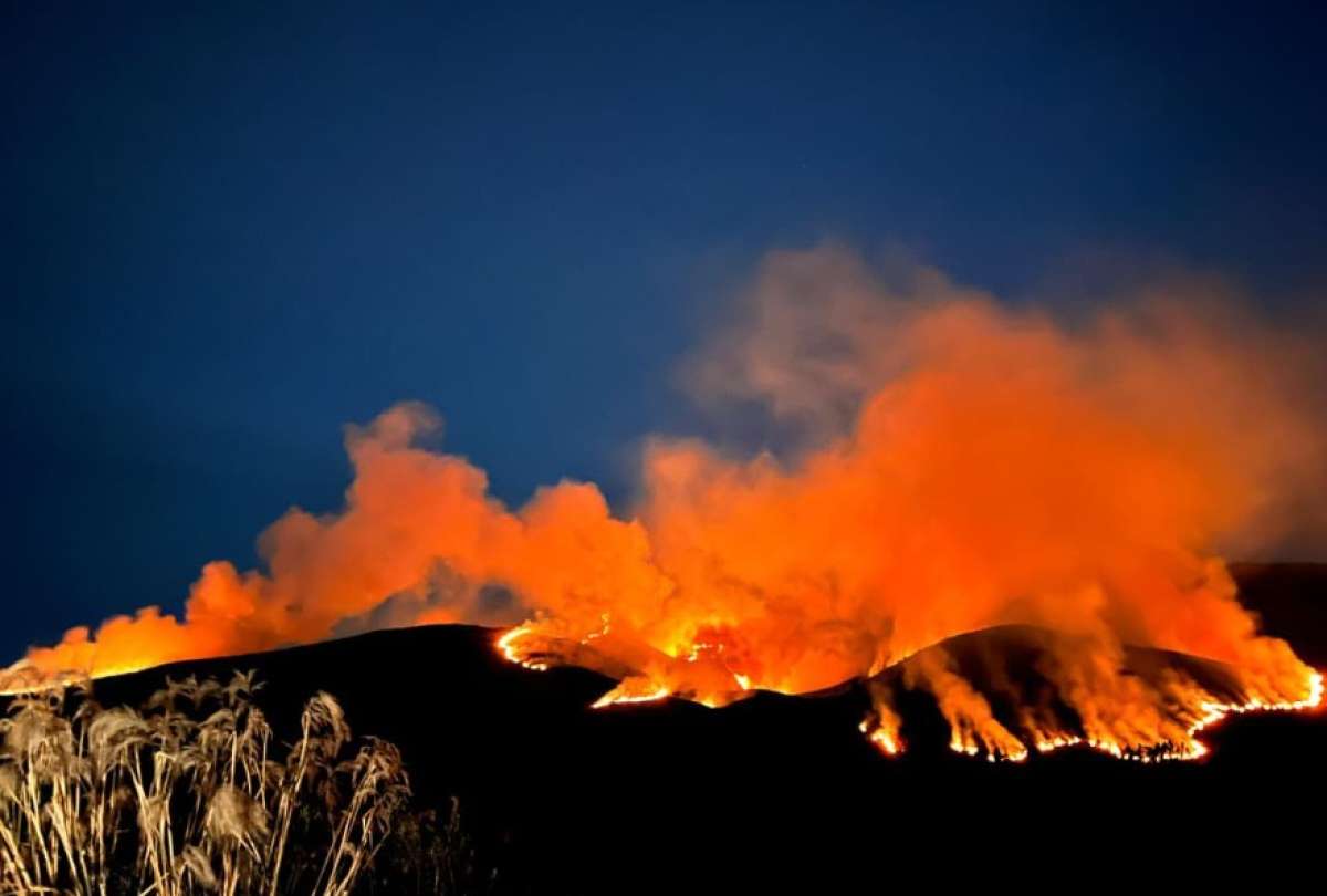 El Parque Nacional Cayambe está en llamas.
