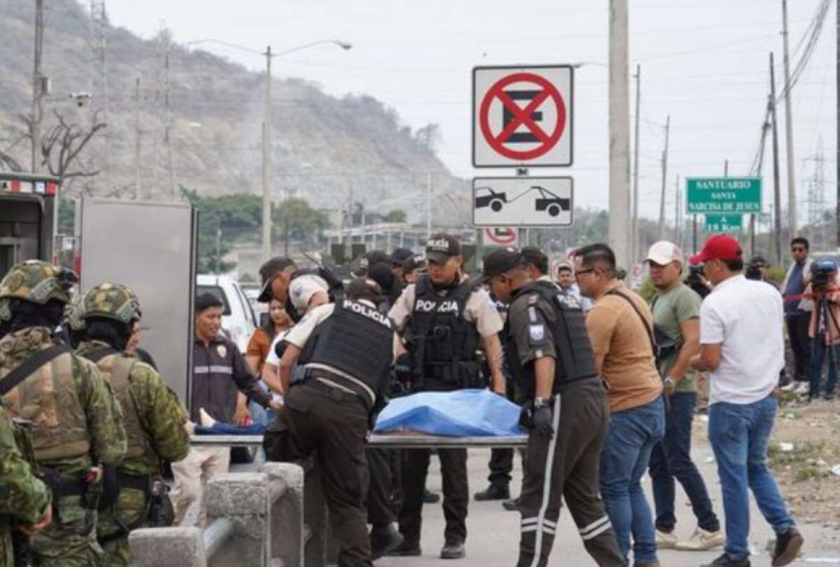 Las v&iacute;ctimas mortales tendr&iacute;an entre 22 y 25 a&ntilde;os, seg&uacute;n los primeros reportes.