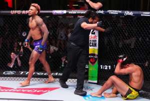 Michael Morales noqueó a Gilbert Burns en el primer asalto