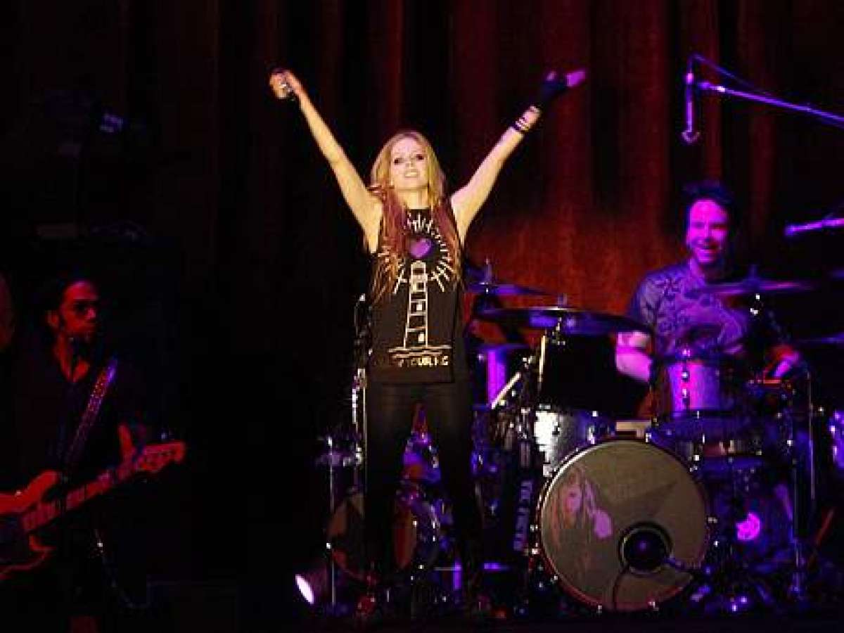 Lavigne fue diagnosticada a finales del a&ntilde;o pasado de la enfermedad de Lyme. FOTO: Internet 