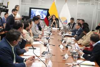 Contratos con Progen y Austral bajo lupa: Asamblea recibió informes de Contraloría