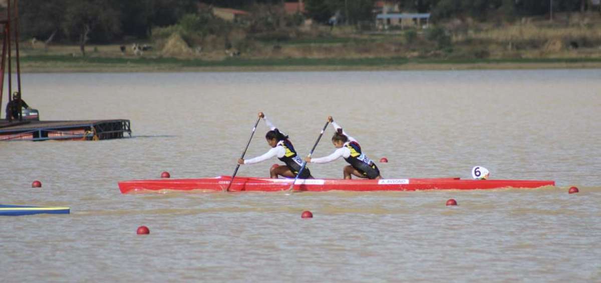 Anggie Avegno y Mar&iacute;a Bel&eacute;n Ibarra ganan bronce en canotaje en pareja