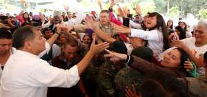 El presidente Rafael Correa dirigi&oacute; el primer enlace ciudadano de 2017 desde Cuenca.