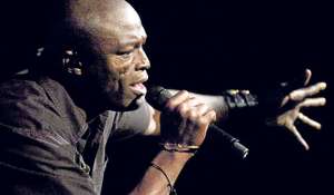 El cantante Seal anunci&oacute; que recorrer&aacute; varios pa&iacute;ses de Europa, antes de su gira por Estados Unidos. Internet