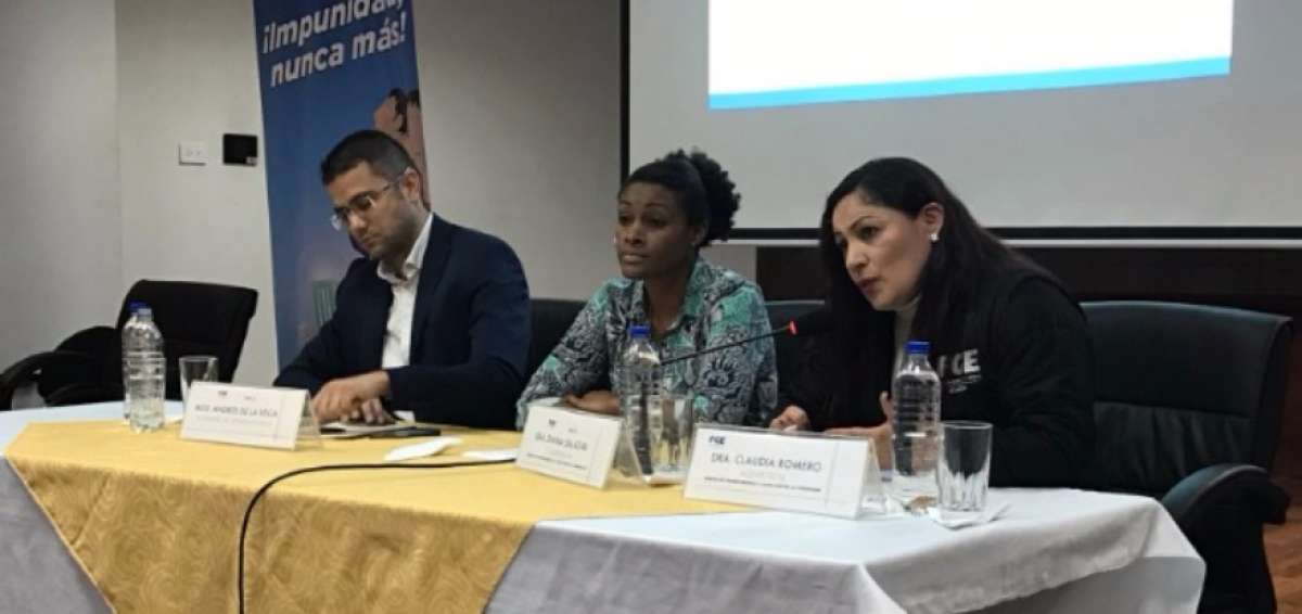 Rueda de prensa de Fiscal&iacute;a y Ministerio del Interior para informar sobre acciones relacionadas a caso de exfuncionaria del IESS.