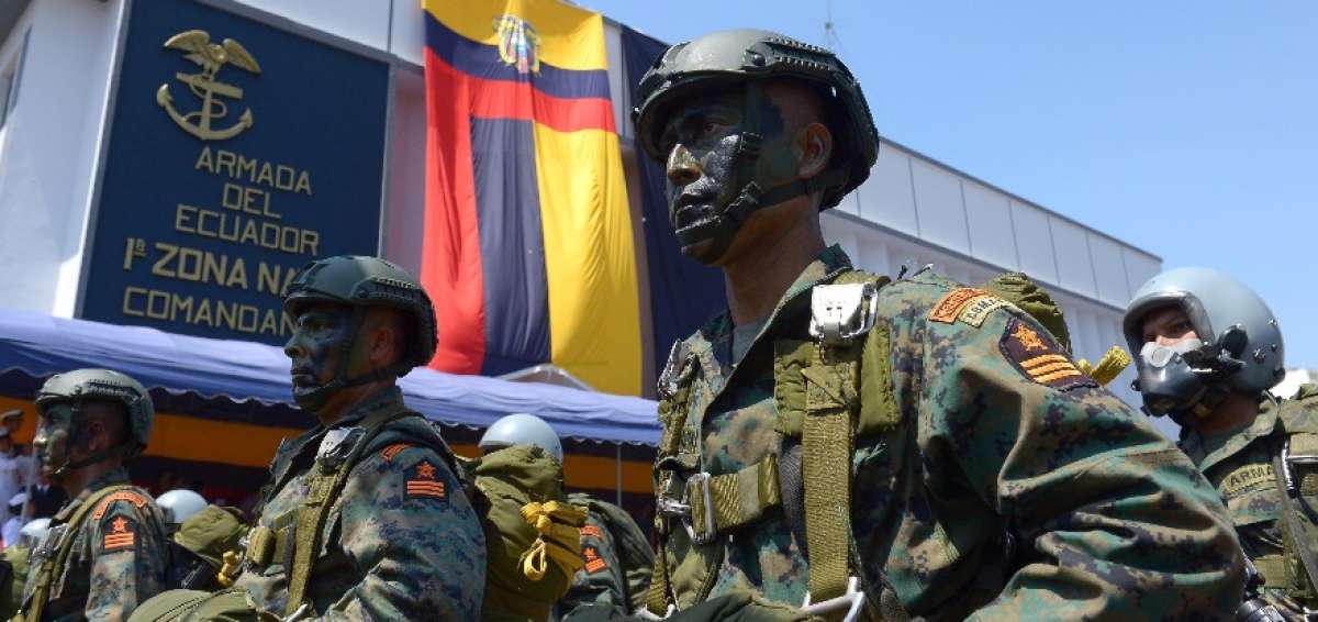 En la Primera Zona Naval se realiza el acto por el 75 aniversario del Combate de Jambel&iacute;.