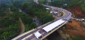 Un nuevo puente cruza el r&iacute;o Baba desde el viernes