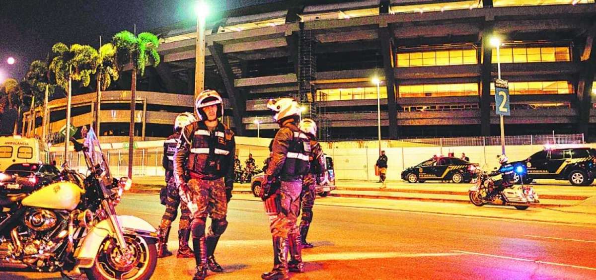 La polic&iacute;a brasile&ntilde;a realiz&oacute; un ensayo para el traslado de personalidades que asistir&aacute;n a la inauguraci&oacute;n.  