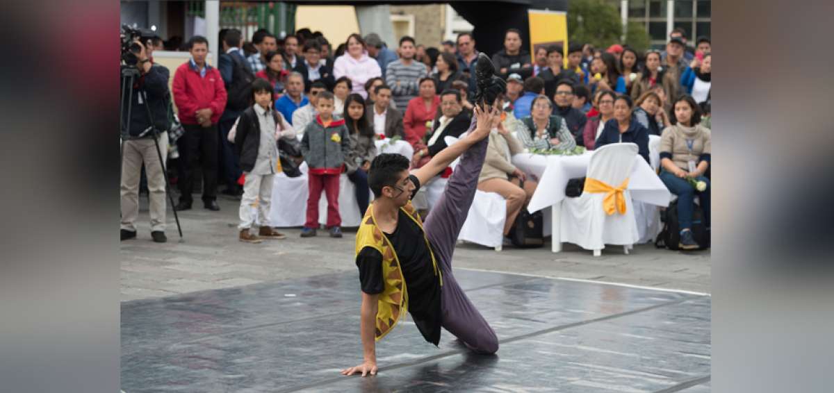 Decenas de personas asistieron al lanzamiento del proyecto &lsquo;Caf&eacute; Cultural Pichincha, que cont&oacute; con la participaci&oacute;n del Ballet Nacional del Ecuador.