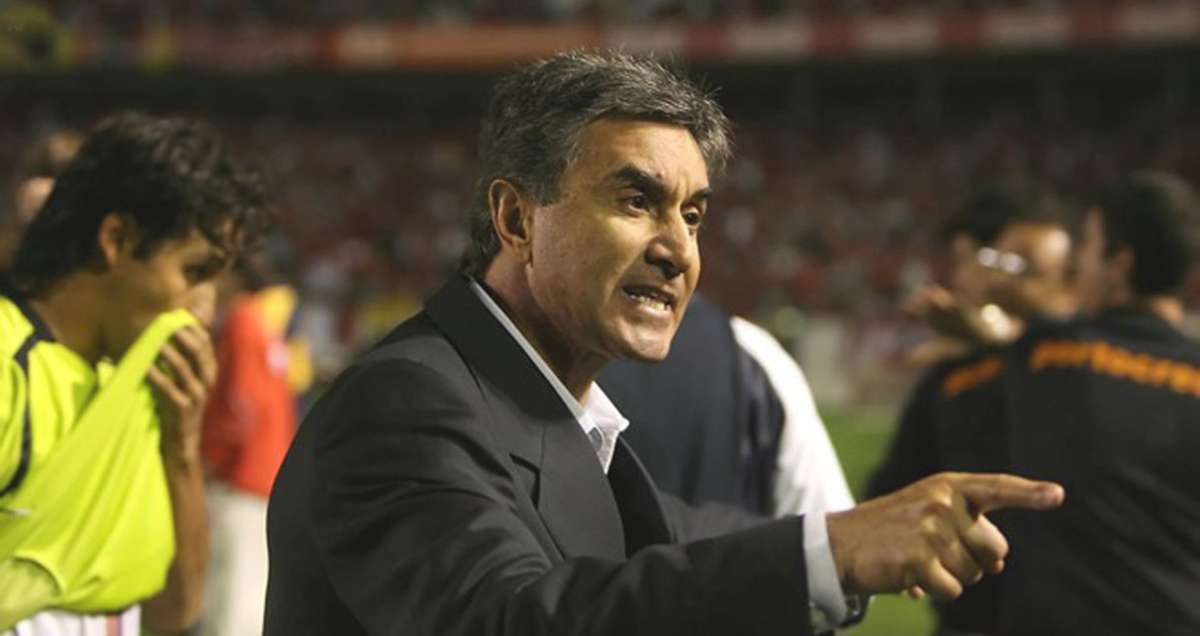 Juan Carlos Oblitas, encargado de buscar DT para la selecci&oacute;n peruana