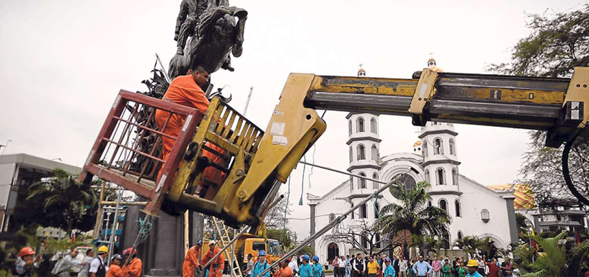 El Paqrue Central de Portoviejo, una de las zonas manabitas afectadas por el terremoto del 16 de abril pasado.