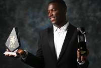 Moisés Caicedo fue reconocido por los hinchas y por sus compañeros