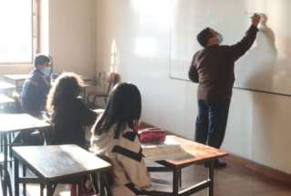 Las vacantes corresponden a nuevos contratos, además de renuncias, jubilaciones, desistimientos y fallecimientos de docentes.