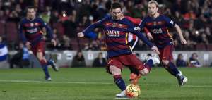 El Bar&ccedil;a descarta una lesi&oacute;n muscular de Messi