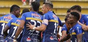 Delf&iacute;n super&oacute; al Aucas en un partido jugado en dos d&iacute;as