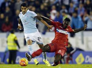 Felipe Caicedo (d) marc&oacute; uno de los dos goles del conjunto periquito. Foto: AFP