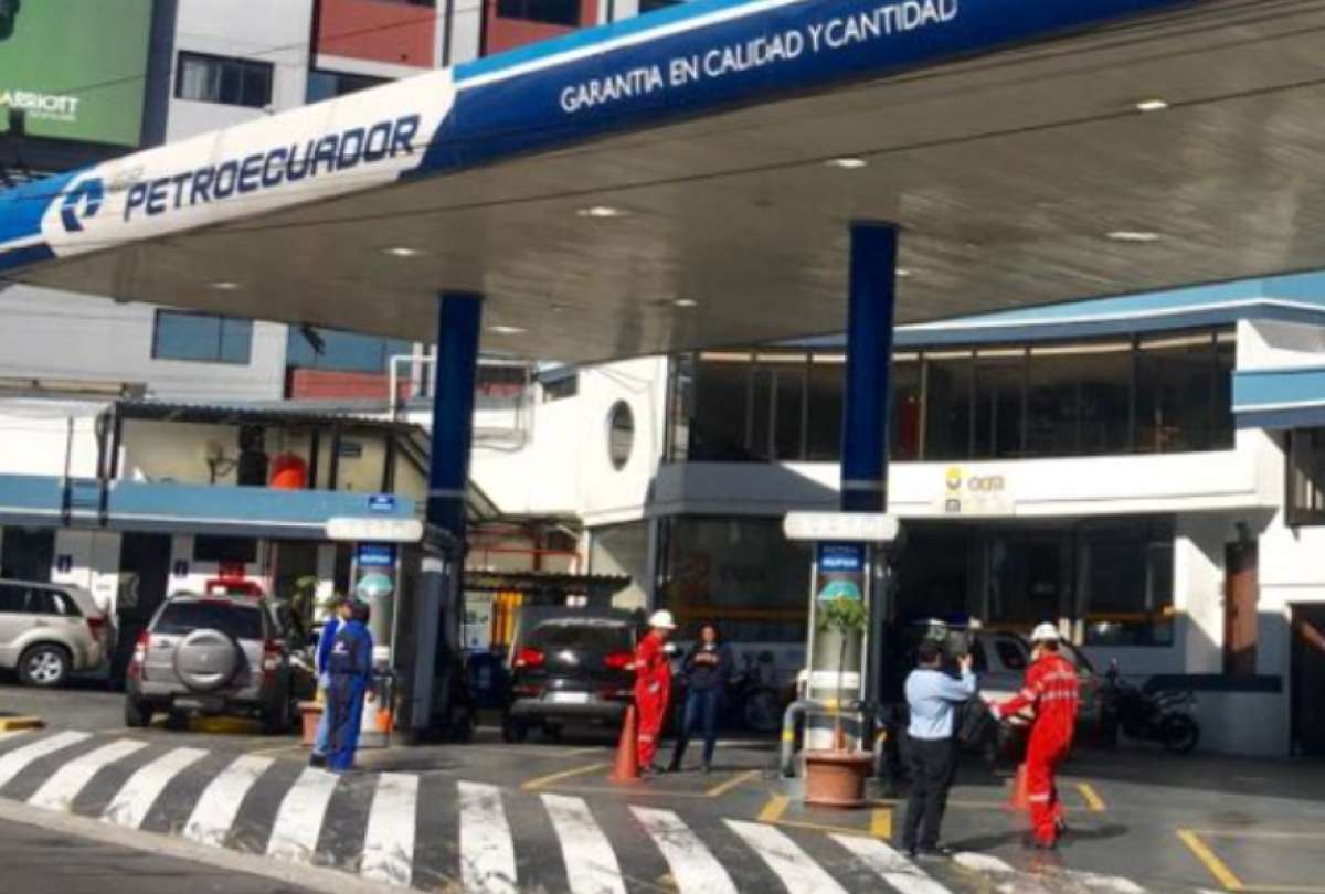 Petroecuador anunció los precios para la gasolina Súper que regirán desde la medianoche de este lunes, 12 de febrero de 2024.