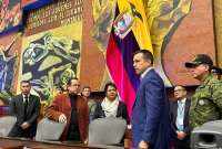 El presidente Daniel Noboa acudió al ensayo previo a su posesión en la Asamblea Nacional.